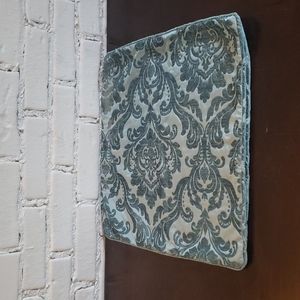 Tiffany blue accent pillowcase with damask detail